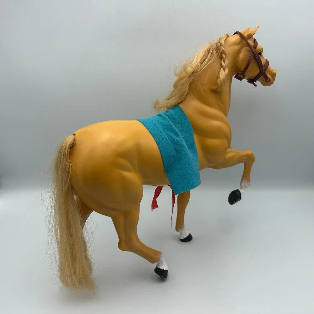 Mattel 1980 Western Barbie's Big Horse Dallas Palomino Blonde Hair Bridal Golden